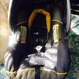 Graco Car Seat 0-8 months