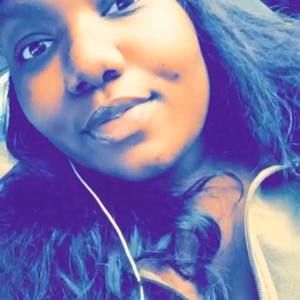 Meet your Posher, Alexis