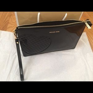 Michael Kors Daniela LG wristlets NWT