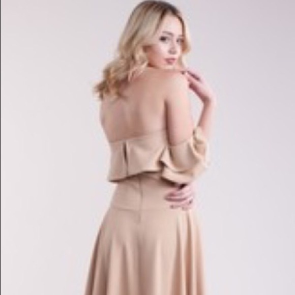 Beautiful hi low dress - Picture 3 of 4