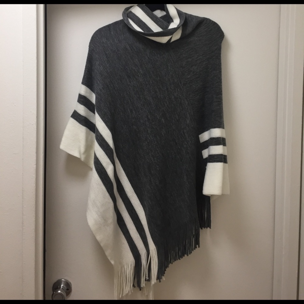 LOFT crop neck cape