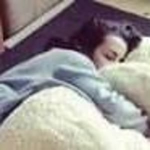 Meet your Posher, Cynthia