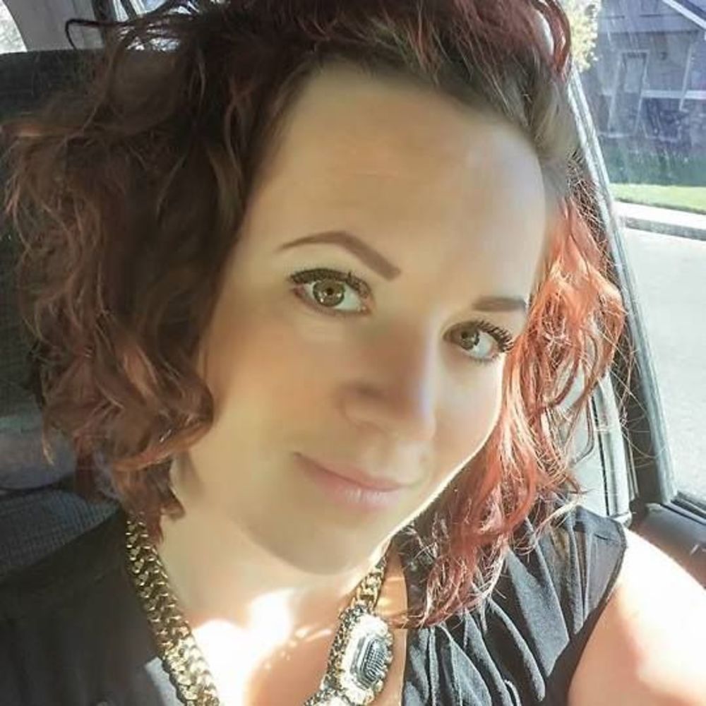 Meet your Posher, Cortney