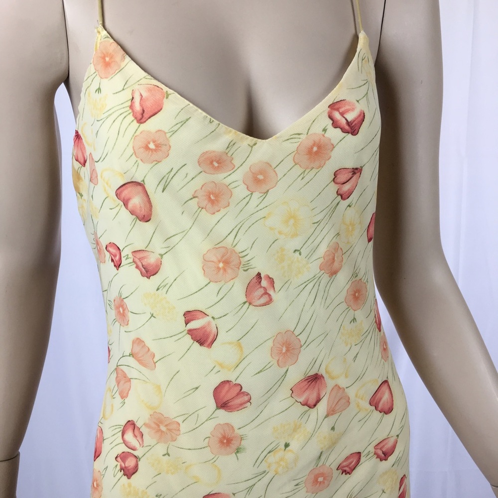 🎉sale🎉 Delicate 90s Floral Sundress