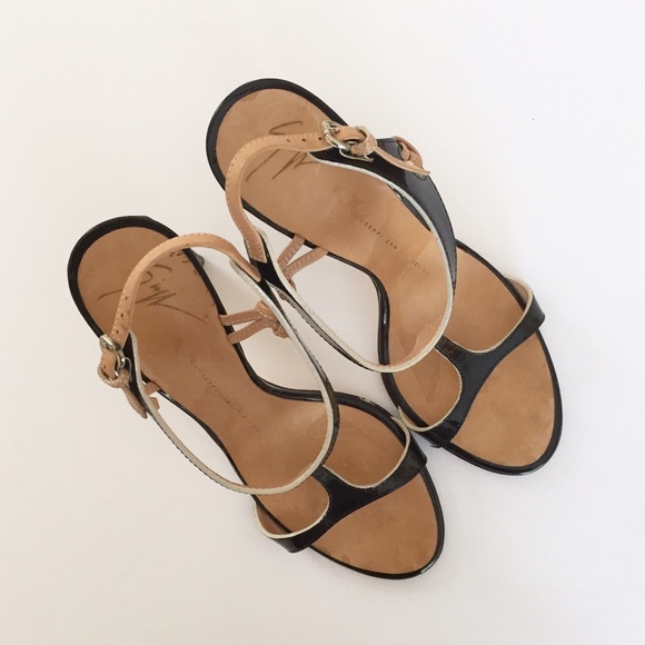 Giuseppe Zanotti Shoes - Giuseppe Zanotti T-strap Pumps