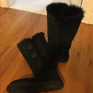 Bailey Button Uggs