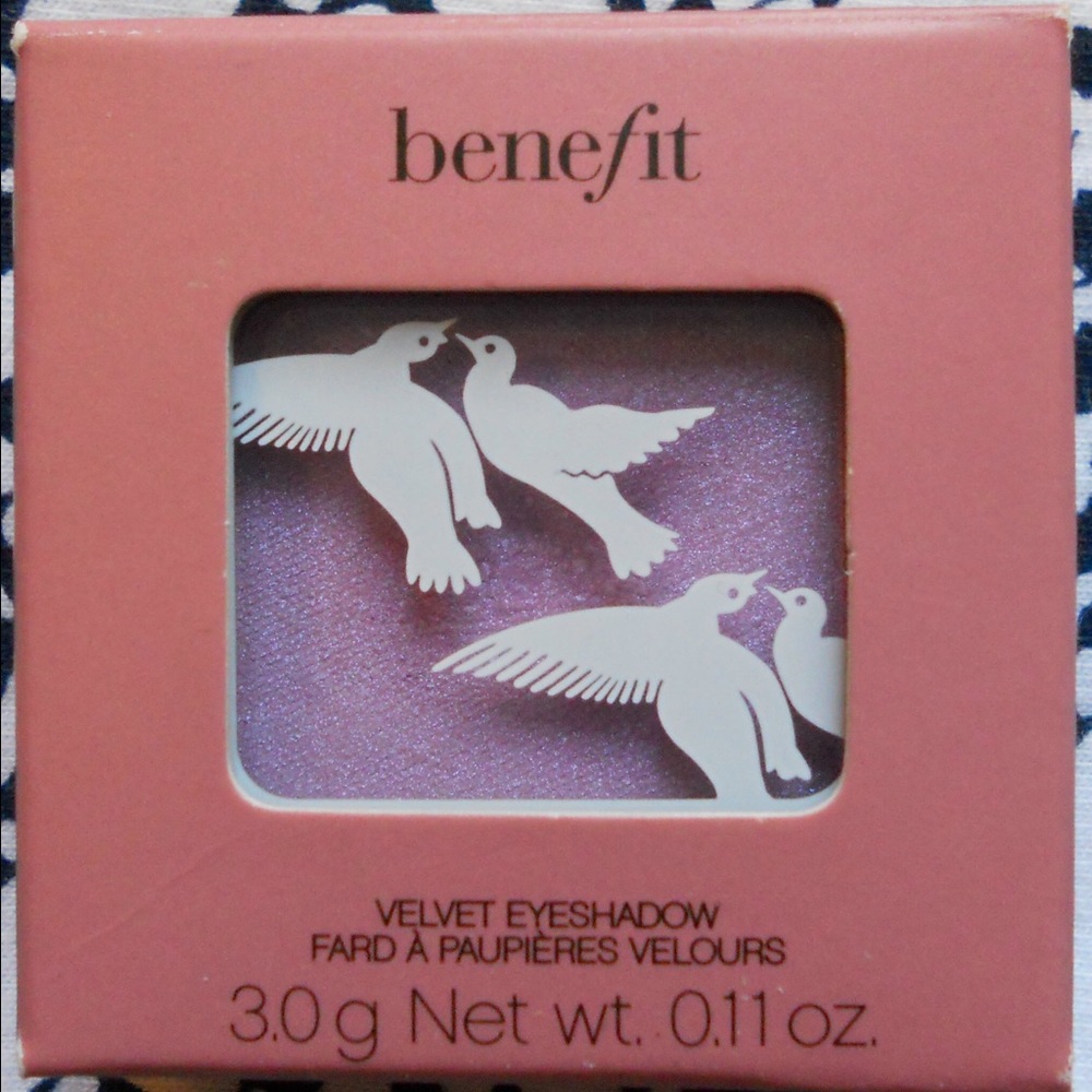 Benefit Velvet Eyeshadow - Fancy Pansy