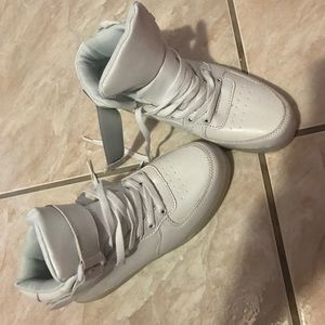 Led neon sneakers