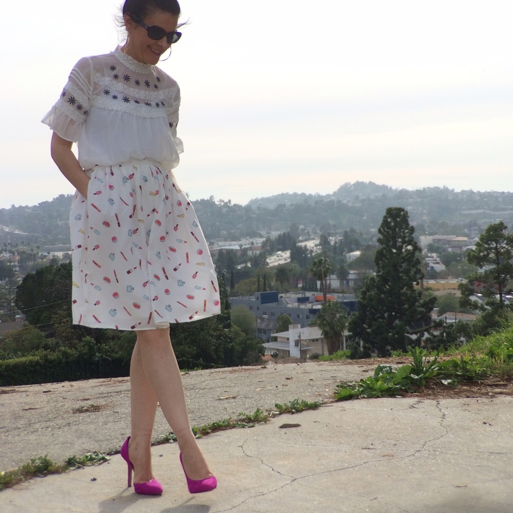 White Make-up Print Skirt New - Picture 2 of 8