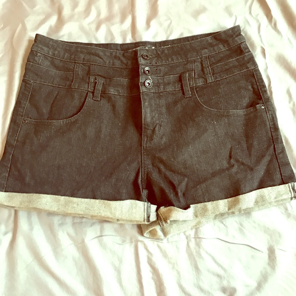 High waisted Lovesick Shorts from Hot Topic