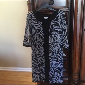 Sandra Darren Black and Gray Dress