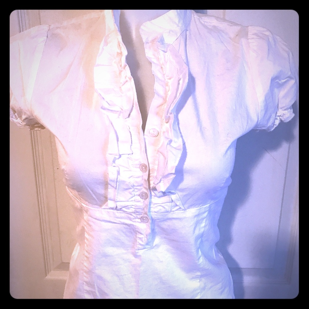 🔹White Ruffled Blouse🔹VERY Flattering