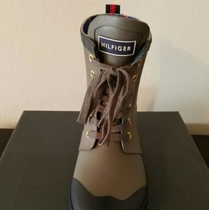 NWT Rain Boots Tommy Hilfiger 7