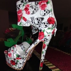 Skull & Rose Lug Sole Heel