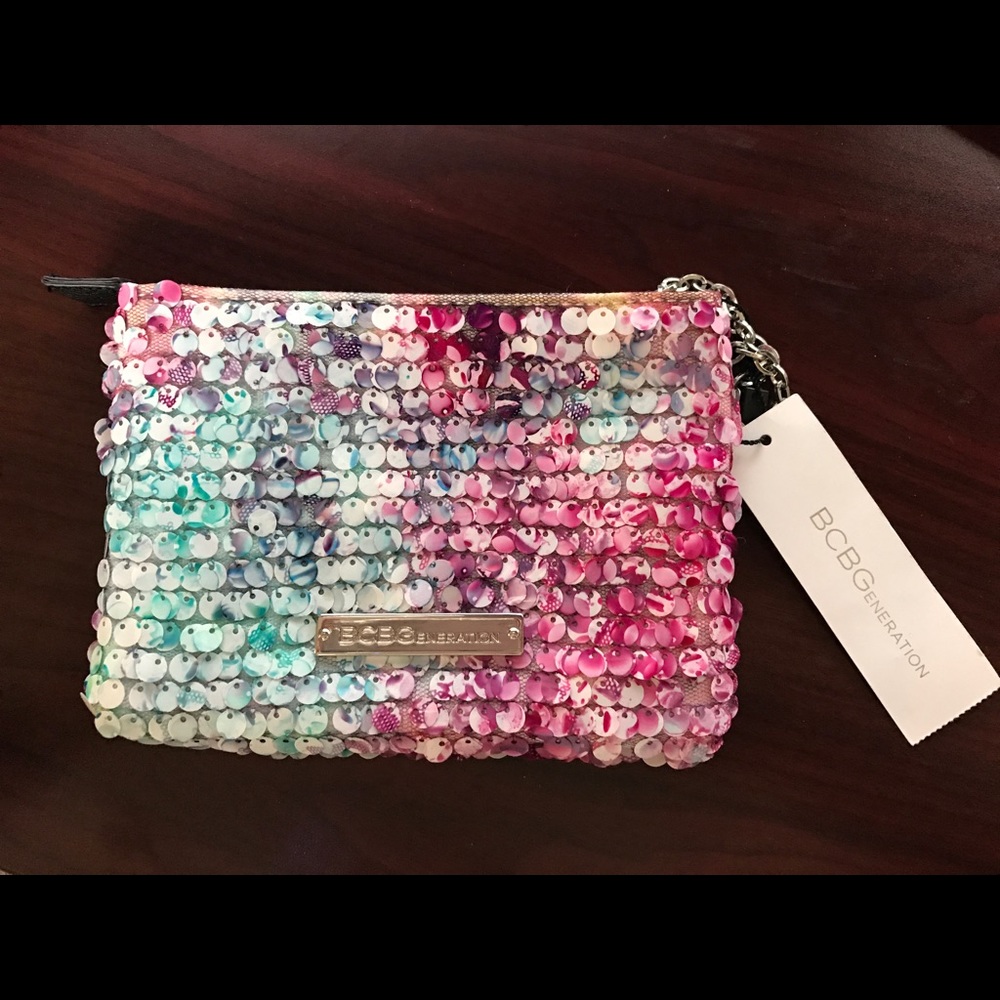 BCBG clutch