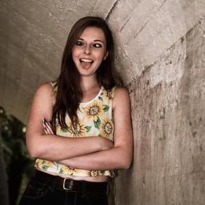 Meet your Posher, Christy