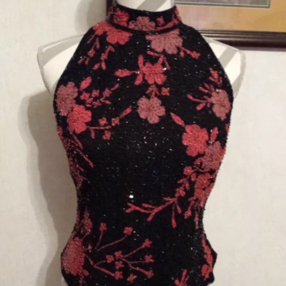 Size Petite Medium Jkara Beaded Floral Halter Top