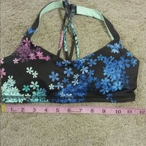 Lululemon sports bra