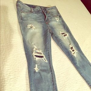 High rise crop jegging.