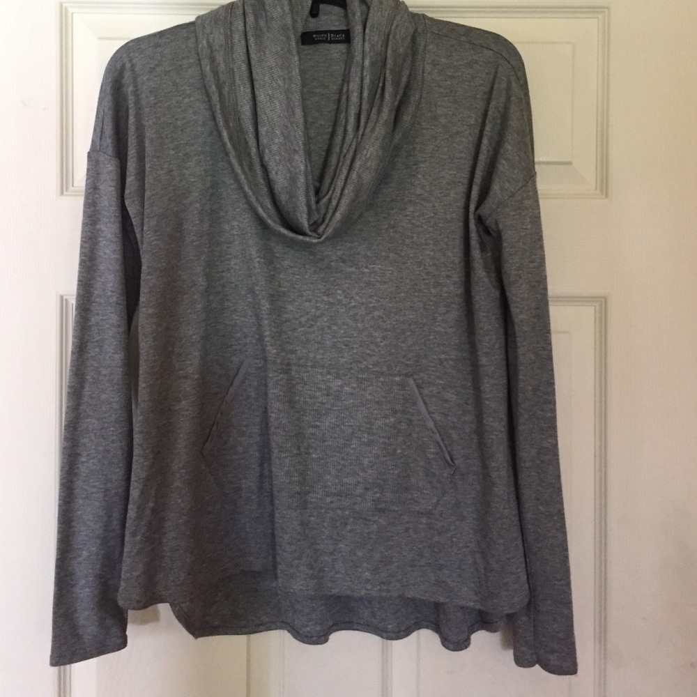 Grey knit top