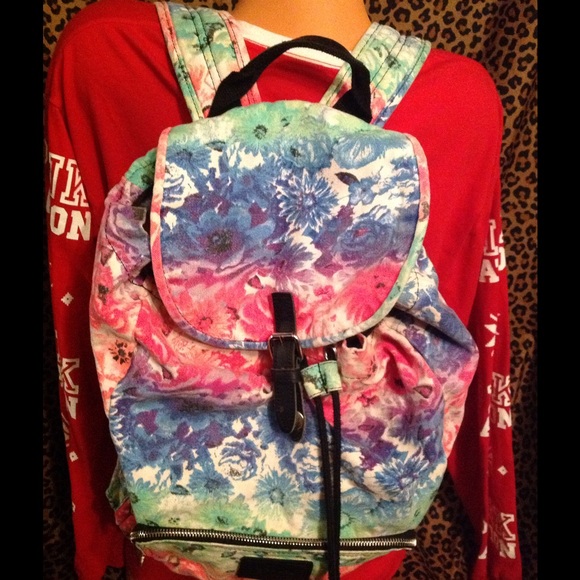 PINK Victoria's Secret Handbags - Victoria Secret Backpack!