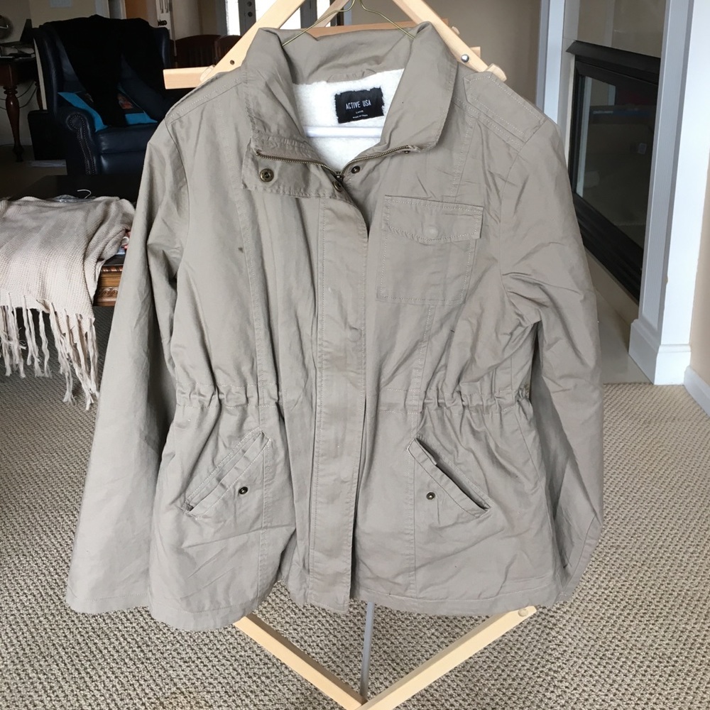 Insulated tan utility jacket