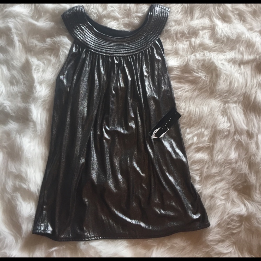 {Nine West} flowy metallic tank