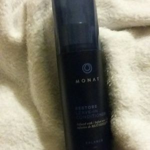 Monat restore Leave in conditioner