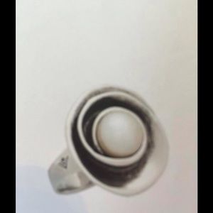 Silpada Lily Pearl Ring