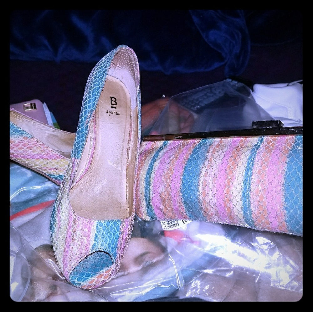 Heels and clutch set