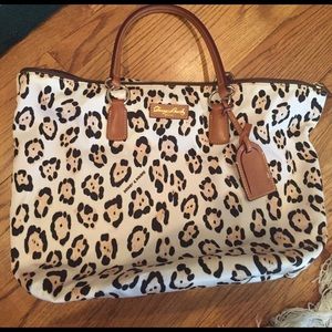SALE NOW Dooney and Bourke Purse-Leopard Print!