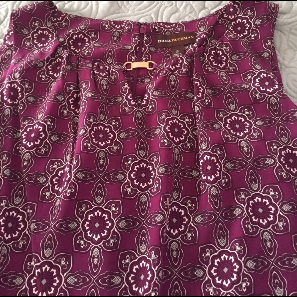 Dana Buchman xl sleeveless dress shirt