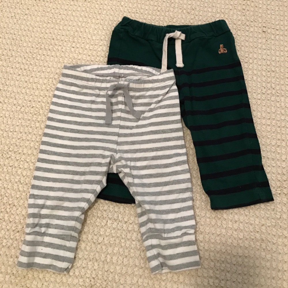 Bundle of two pairs baby GAP knit pants (3-6mos)