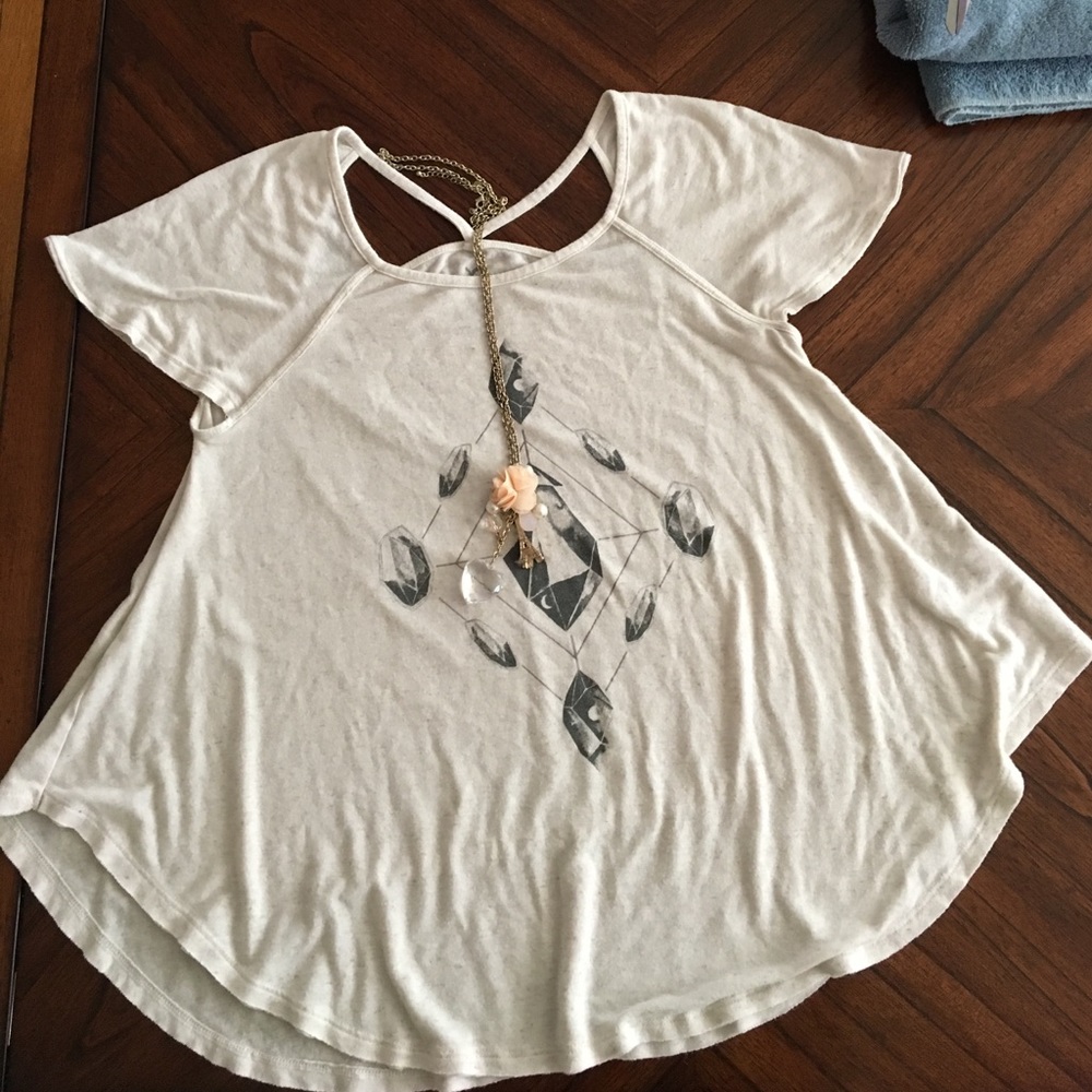 Short sleeve shirt