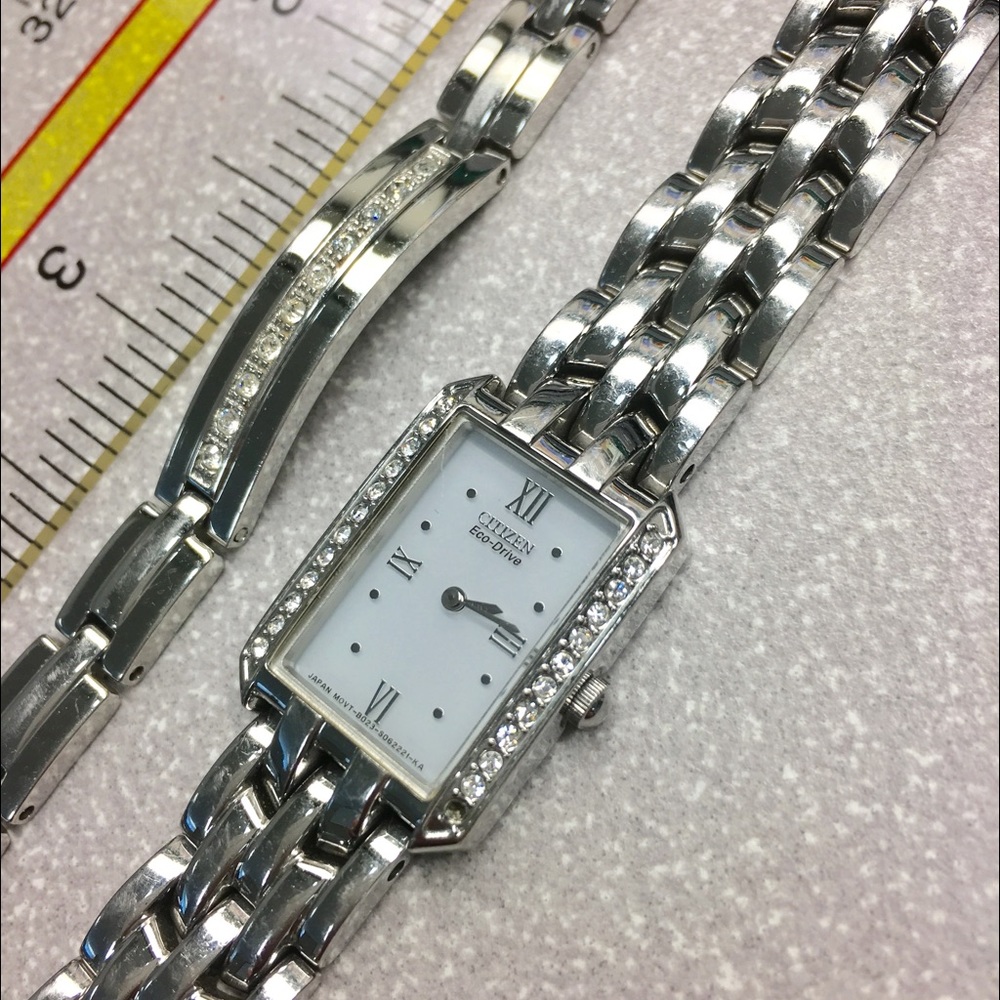 Citizen watch with bracelet