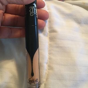 Kat von d lock it concealer m-29 neutral
