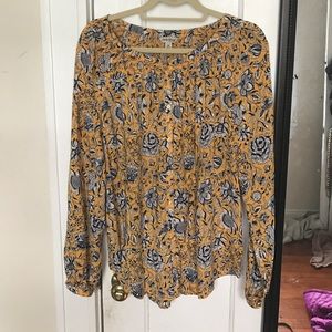 Long sleeve floral top