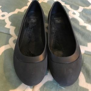 Black flat crocs with soft inner lining