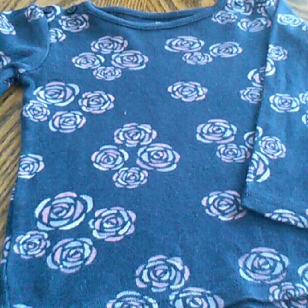 Old navy 18 month long sleeve girl's top