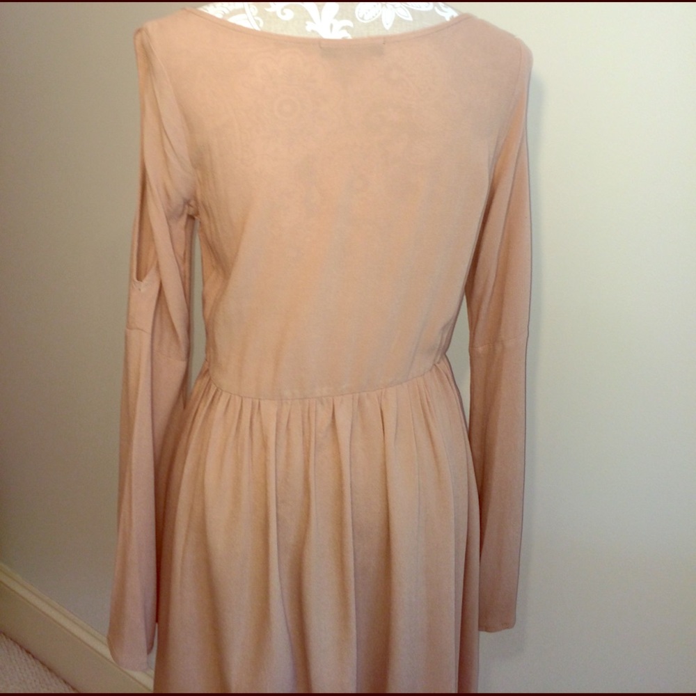 🎊HP2X 6/21 &4/18/17 🎊NEW Bell Sleeve Boho Dress - Picture 4 of 6