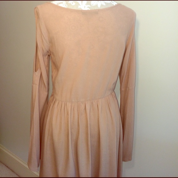 ๐HP2X 6/21 &4/18/17 ๐NEW Bell Sleeve Boho Dress - Picture 4 of 6