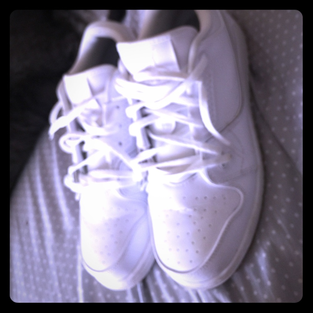 Jordan's 23's all white. Worn 2 times.