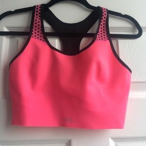 VSX workout neon pink top