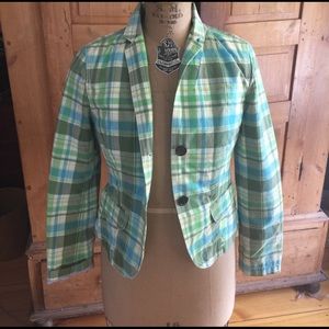 Two button gap blazer