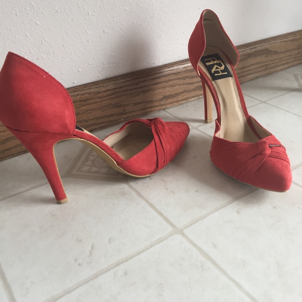 Coral pink heels