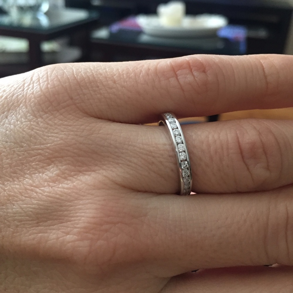 Channel wedding band