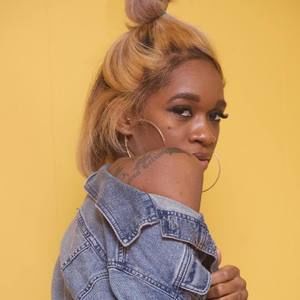 Meet your Posher, Aliya