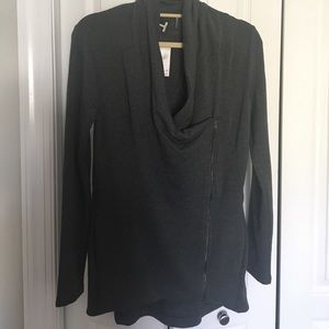 Heather Gray Sweatshirt. Size M. NWT.