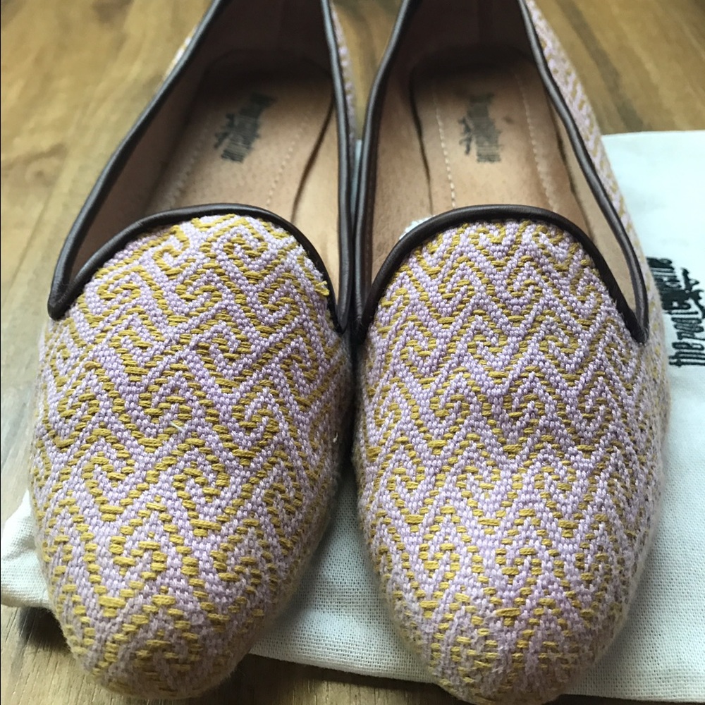 Handmade Root Collective Millie Flats💟