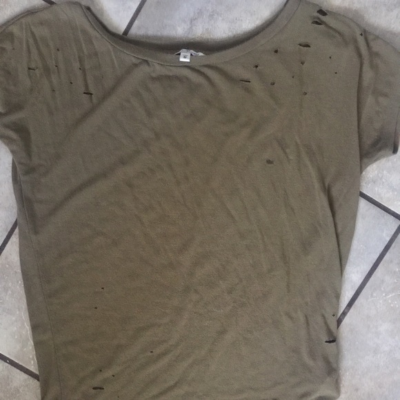 Distressed tee - Picture 2 of 3